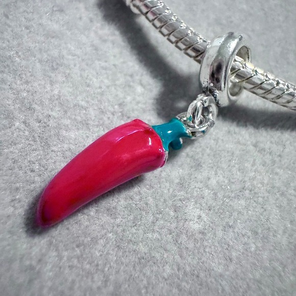 Red Chili Pepper Charm Bead‎ fits Pandora - Picture 7 of 8